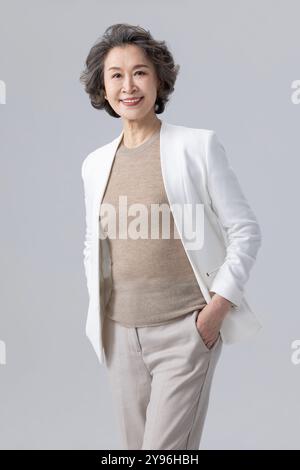 Ritratto di un'imprenditrice donna anziana Foto Stock