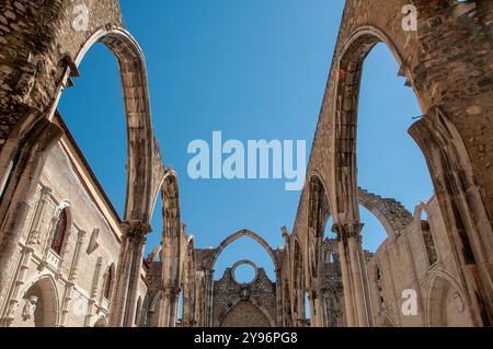 Rovine di Igreja do Carmo, Lisbona Portogallo Foto Stock