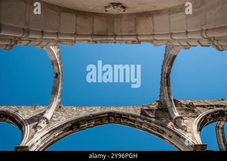 Rovine di Igreja do Carmo, Lisbona Portogallo Foto Stock