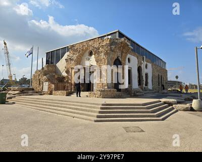 Il museo Etzel sul lungomare di Tel-Aviv, Israele. Foto Stock