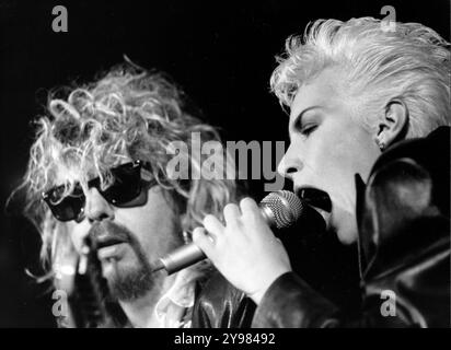 Eurythmics, gruppo musicale britannico che suona al Johanneshovs Isstadion, Hovet. Annie Lennox, Singer UK e Dave Stewart, Musician UK, a Stoccolma, Svezia, 3 ottobre, 1986.foto: Gunnar Bergkrantz/Aftonbladet/TT codice 2723 Foto Stock