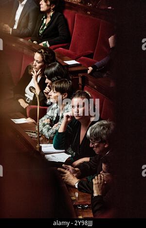 Antonin Burat / le Pictorium - sessione delle interrogazioni al governo dell'8 ottobre 2024, all'Assemblea nazionale francese - 08/10/2024 - Francia / Parigi - -la France insoumise- MP Mathilde Panot, durante la sessione delle interrogazioni al governo dell'8 ottobre 2024, all'Assemblea nazionale francese. Foto Stock