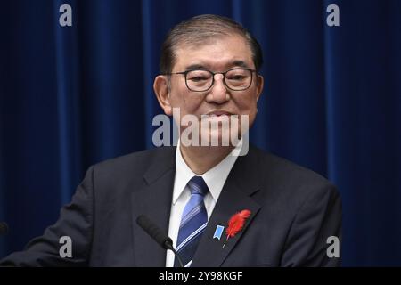 Tokyo, Giappone. 9 ottobre 2024. Il primo ministro giapponese Shigeru Ishiba tiene una conferenza stampa nella sua residenza ufficiale a Tokyo, in Giappone, il 9 ottobre 2024. Dopo aver sciolto la camera bassa del Parlamento, procedendo per un'elezione anticipata il 27 ottobre. (Credit Image: © POOL via ZUMA Press Wire) SOLO USO EDITORIALE! Non per USO commerciale! Foto Stock