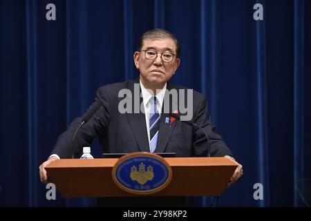 Tokyo, Giappone. 9 ottobre 2024. Il primo ministro giapponese Shigeru Ishiba tiene una conferenza stampa nella sua residenza ufficiale a Tokyo, in Giappone, il 9 ottobre 2024. Dopo aver sciolto la camera bassa del Parlamento, procedendo per un'elezione anticipata il 27 ottobre. (Credit Image: © POOL via ZUMA Press Wire) SOLO USO EDITORIALE! Non per USO commerciale! Foto Stock