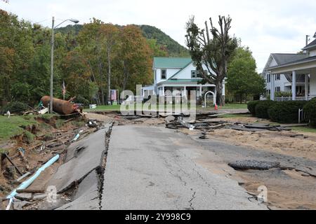 Damasco, Stati Uniti. 1 ottobre 2024. Strade bagnate dalle inondazioni dell'uragano Helene, il 1° ottobre 2024 a Damasco, Virginia. Crediti: Breeana Harris/US Army/Alamy Live News Foto Stock