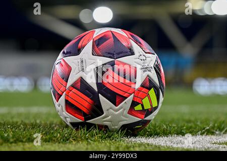 Manchester, Regno Unito. 09 ottobre 2024. Una visione dettagliata del pallone prima della partita di UEFA Women's Champions League - gruppo D - Manchester City vs Barcellona al Manchester City Academy Stadium, Manchester, Regno Unito, 9 ottobre 2024 (foto di Cody Froggatt/News Images) a Manchester, Regno Unito il 10/9/2024. (Foto di Cody Froggatt/News Images/Sipa USA) credito: SIPA USA/Alamy Live News Foto Stock