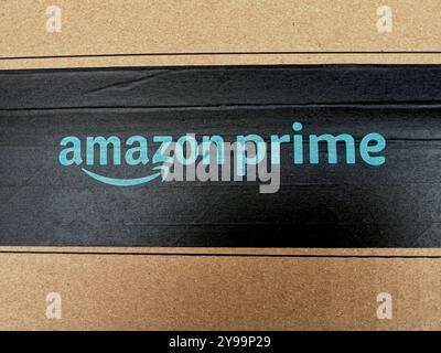 amazon prime Paket Nahaufnahme *** primo piano del pacchetto amazon prime Copyright: Xmix1pressx Foto Stock