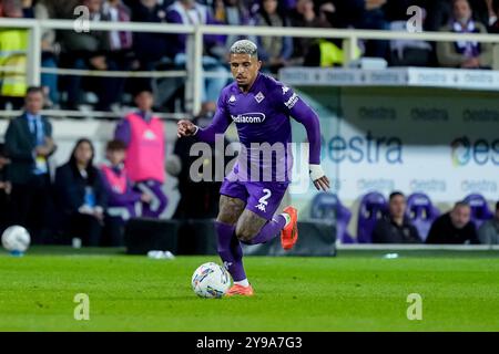 Firenze, Italia. 6 ottobre 2024. Dodo dell'ACF Fiorentina durante la partita di serie A Enilive tra l'ACF Fiorentina e l'AC Milan allo Stadio Artemio Franchi il 6 ottobre 2024 a Firenze. Crediti: Giuseppe Maffia/Alamy Live News Foto Stock