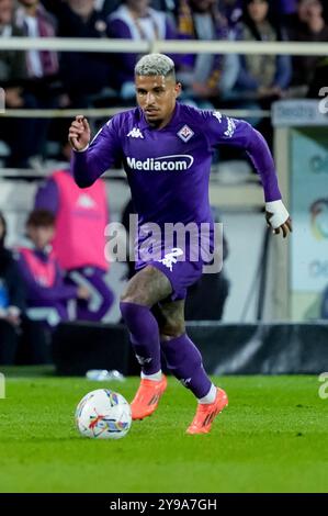 Firenze, Italia. 6 ottobre 2024. Dodo dell'ACF Fiorentina durante la partita di serie A Enilive tra l'ACF Fiorentina e l'AC Milan allo Stadio Artemio Franchi il 6 ottobre 2024 a Firenze. Crediti: Giuseppe Maffia/Alamy Live News Foto Stock