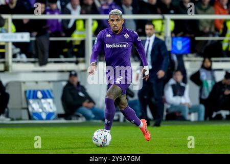 Firenze, Italia. 6 ottobre 2024. Dodo dell'ACF Fiorentina durante la partita di serie A Enilive tra l'ACF Fiorentina e l'AC Milan allo Stadio Artemio Franchi il 6 ottobre 2024 a Firenze. Crediti: Giuseppe Maffia/Alamy Live News Foto Stock