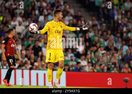 Siviglia, Spagna. 23 settembre 2024. Dominik Greif (RCD Mallorca) visto in azione durante la partita LaLiga EASPORTS tra Real Betis Balompie e RCD Mallorca all'Estadio Benito Villamarin. Punteggio finale; Real Betis 1:2 Mallorca. Credito: SOPA Images Limited/Alamy Live News Foto Stock