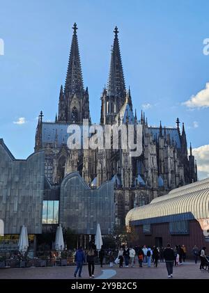 Koeln Themenfoto. Stadt, Deutschland, Nordrhein-Westfalen, Koeln, 05.10.2024 Der Dom in Koeln Themenfoto. Stadt, Deutschland, Nordrhein-Westfalen, Koeln, 05.10.2024 *** Colonia foto a tema città, Germania, Renania settentrionale-Vestfalia, Colonia, 05 10 2024 la cattedrale di Colonia foto a tema città, Germania, Renania settentrionale-Vestfalia, Colonia, 05 10 2024 Copyright: XAugstx/xEibner-Pressefotox EP jat Foto Stock