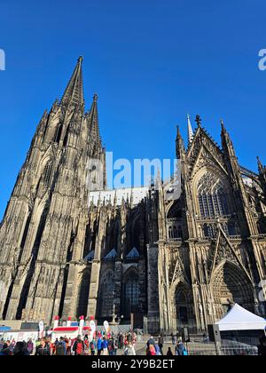 Koeln Themenfoto. Stadt, Deutschland, Nordrhein-Westfalen, Koeln, 05.10.2024 Der Koelner Dom Themenfoto. Stadt, Deutschland, Nordrhein-Westfalen, Koeln, 05.10.2024 *** Colonia Theme Photo City, Germania, Renania settentrionale-Vestfalia, Colonia, 05 10 2024 Colonia Cathedral Theme Photo City, Germania, Renania settentrionale-Vestfalia, Colonia, 05 10 2024 Copyright: XAugstx/xEibner-Pressefotox EP jat Foto Stock