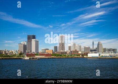 Scenario del porto di Yokohama nella città di Yokohama nella prefettura di Kanagawa, Kanto, Giappone Foto Stock