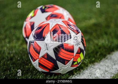 Manchester, Regno Unito. 09 ottobre 2024. Manchester, Inghilterra, 9 ottobre 2024: Palle ufficiali durante la partita di UEFA Womens Champions League tra Manchester City e FC Barcelona al Joie Stadium di Manchester, Inghilterra (Natalie Mincher/SPP) credito: SPP Sport Press Photo. /Alamy Live News Foto Stock