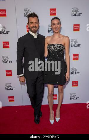 New York, New York, Stati Uniti. 9 ottobre 2024. (NUOVO) 2024 New York City Ballet Fall Fashion Gala. 09 ottobre 2024, New York, New York, Stati Uniti d'America: (L-R) Justin Theroux e Nicole Brydon Bloom partecipano al New York City Ballet 2024 Fall Fashion Gala al David H. Koch Theater al Lincoln Center il 9 ottobre 2024 a New York City. (Credito: M10s/TheNews2) (foto: M10s/Thenews2/Zumapress) (immagine di credito: © Ron Adar/TheNEWS2 via ZUMA Press Wire) SOLO PER USO EDITORIALE! Non per USO commerciale! Foto Stock