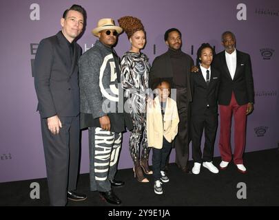 NY. 09 ottobre 2024. Jherek Bischoff, Andra Day, Andre Holland, Daniel Michael Barriere, Ian Foreman, John Earl Jelks agli arrivi per la MOSTRA DEL PERDONO prima, MoMA Museum of Modern Art, New York, NY, 9 ottobre 2024. Crediti: Quoin Pics/Everett Collection/Alamy Live News Foto Stock