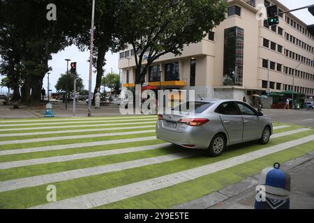 Attraversamento pedonale di salvador, bahia, brasile - 5 gennaio 2024: Un attraversamento pedonale è visto nella città di Salvador. SALVADOR BAHIA BRASILE Copyright: XJoaxSouzax 050124JOA4311348 Foto Stock