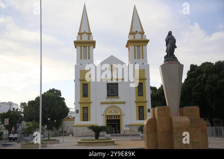 Città di juazeiro in bahia juazeiro, bahia, brasile - 4 aprile 2023: Veduta della Chiesa di nostra Signora delle Grotte nella città di Juazeiro. JUAZEIRO BAHIA BRASILE Copyright: XJoaxSouzax 04040423JOA465 Foto Stock