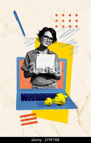 Grafica di tendenza composita immagine di schizzo collage fotografico di una giovane donna copyspace Office manager apparire schermo del laptop tenere tablet studente Foto Stock