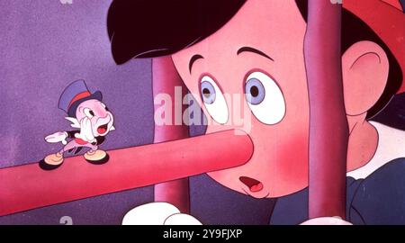 PINOCCHIO 1940 Walt Disney/RKO radio Pictures film animato con Jiminy Cricket Foto Stock