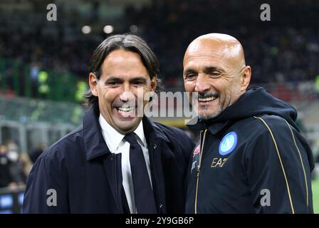 Milano, Italia. 21 novembre 2021. Foto Spada/LaPresse 21 novembre 2021 - Milano, Italia Sport, calcio Inter vs Napoli - Campionato italiano di calcio serie A TIM 2021/2022 - Stadio San Siro nella foto: Simone Inzaghi (Inter Milano); Luciano Spalletti (SSC Napoli); foto Spada/LaPresse 21 novembre 2021 - Milano, Italia Sport, calcio Inter vs Napoli - Campionato Italiano di serie A 2021/2022 - Stadio San Siro nella foto: Spciano nella foto Inzaghi Inzaghi (Inter Milano) Foto Stock