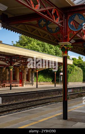 La piattaforma della stazione ferroviaria di Great Malvern Foto Stock