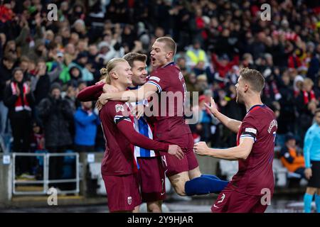 Oslo, Norvegia. 10 ottobre 2024. Oslo, Norvegia, 10 ottobre 2024: I giocatori di Norvegia festeggiano dopo aver segnato durante la partita di calcio del gruppo B3 della UEFA Nations League tra Norvegia e Slovenia allo stadio Ullevaal di Oslo, Norvegia. (Ane Frosaker/SPP) credito: SPP Sport Press Photo. /Alamy Live News Foto Stock