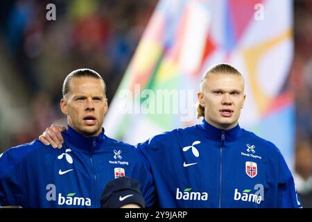 Oslo, Norvegia. 10 ottobre 2024. Oslo, Norvegia, 10 ottobre 2024: I giocatori norvegesi vengono visti durante l'inno nazionale prima della partita di calcio del gruppo B3 della UEFA Nations League tra Norvegia e Slovenia allo stadio Ullevaal di Oslo, Norvegia. (Ane Frosaker/SPP) credito: SPP Sport Press Photo. /Alamy Live News Foto Stock