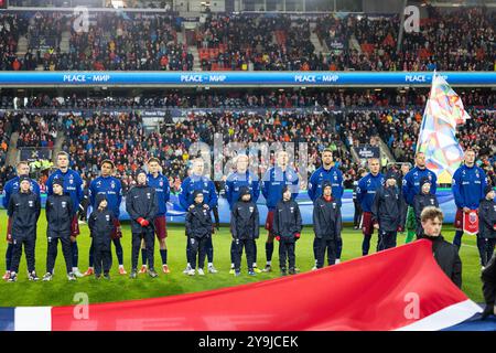 Oslo, Norvegia. 10 ottobre 2024. Oslo, Norvegia, 10 ottobre 2024: Giocatori di Norvegia prima della partita di calcio del gruppo B3 della UEFA Nations League tra Norvegia e Slovenia allo stadio Ullevaal di Oslo, Norvegia. (Ane Frosaker/SPP) credito: SPP Sport Press Photo. /Alamy Live News Foto Stock