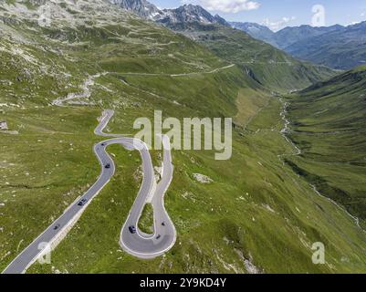 Paesaggio al passo Furka, foto con droni. Passo alpino tra il Canton Uri e il Canton Vallese. Realp, Canton Uri, Svizzera, Europa Foto Stock