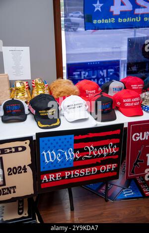 Red Wing, Minnesota. Sede centrale della GOP. Negozio a tema Trump. Cappelli Trump in vendita. Foto Stock