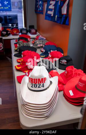 Red Wing, Minnesota. Sede centrale della GOP. Negozio a tema Trump. Cappelli Trump in vendita. Foto Stock