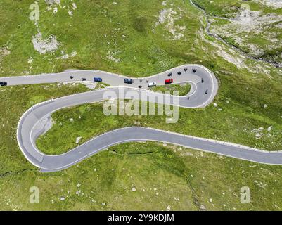 Paesaggio al passo Furka, foto con droni. Passo alpino tra il Canton Uri e il Canton Vallese. Realp, Canton Uri, Svizzera, Europa Foto Stock
