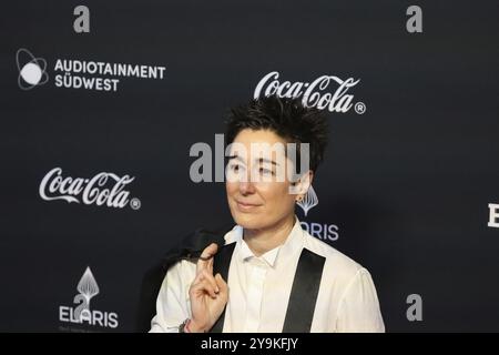 Media Woman 2023: Dunja Hayali alla presentazione del radio Regenbogen Award 2024 all'Europapark Rust Foto Stock