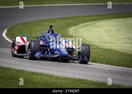 SANTINO FERRUCCI (14) di Woodbury, Connecticut, pratica per la 108a corsa della 500 miglia di Indianapolis presso l'Indianapolis Motor Speedway di Speedway Foto Stock