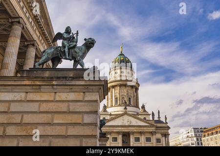 Berlin Deutschland, Stadtsilhouette am Gendarmenmarkt Foto Stock