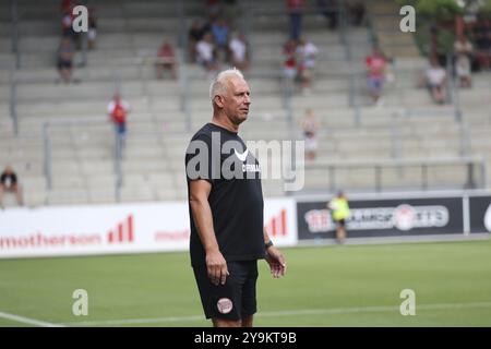 Allenatore Christian Neidhart (Kickers Offenbach) alla partita del Football-RL SW 24-25: 1st Sptg: SC Freiburg II vs Kickers Offenbach Foto Stock