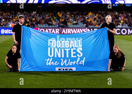 Adelaide, Australia, 10 ottobre 2024. Prima dell'inizio della partita di calcio del terzo turno delle qualificazioni AFC della Coppa del mondo FIFA 2026 tra Australia e Cina PR all'Adelaide Oval il 10 ottobre 2024 ad Adelaide, Australia. Crediti: Santanu Banik/Speed Media/Alamy Live News Foto Stock