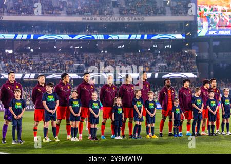 Adelaide, Australia, 10 ottobre 2024. Team China PR durante la partita di calcio del terzo turno delle qualificazioni AFC della Coppa del mondo FIFA 2026 tra Australia e Cina PR all'Adelaide Oval il 10 ottobre 2024 ad Adelaide, Australia. Crediti: Santanu Banik/Speed Media/Alamy Live News Foto Stock