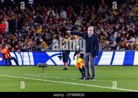 Adelaide, Australia, 10 ottobre 2024. Capo allenatore della squadra China Brako Ivankovic durante la partita di calcio del terzo turno delle qualificazioni AFC della Coppa del mondo FIFA 2026 tra Australia e Cina PR all'Adelaide Oval il 10 ottobre 2024 ad Adelaide, Australia. Crediti: Santanu Banik/Speed Media/Alamy Live News Foto Stock