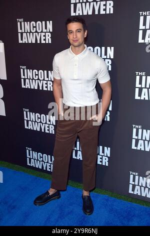 Allyn Moriyon bei der Premiere der 3. Staffel der Netflix serie The Lincoln Lawyer in den Los Angeles Center Studios. Los Angeles, 10.10.2024 *** Allyn Moriyon alla premiere della terza stagione della serie Netflix The Lincoln Lawyer ai Los Angeles Center Studios Los Angeles, 10 10 2024 foto:xD.xStarbuckx/xFuturexImagex Lawyer 4044 Foto Stock