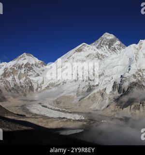 Mount Everest e Everest base Camp in autunno visto da Kala Patthar, Nepal. Foto Stock