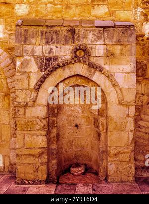 Nel cortile dell'Abbazia di Dormizione, Chiesa bizantina, Monte Sion, Gerusalemme, Israele, Medio Oriente Foto Stock