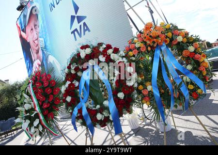 Tezze sul Brenta, Italia. 11 ottobre 2024. un momento del funerale di Sammy basso a tezze sul brenta - Vicenza - Veneto - Italia - Venerdi 11 ottobre 2024 ( foto Paola Garbuio crediti: LaPresse/Alamy Live News Foto Stock