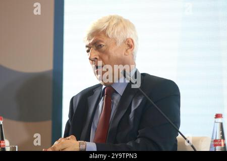 San Pietroburgo, Russia. 11 ottobre 2024. Anatoly Kotov, presidente del Comitato per la politica economica e la pianificazione strategica di San Pietroburgo durante la sessione plenaria del XXII Forum panrusso: "Pianificazione strategica nelle regioni e nelle città della Russia", che si svolge presso il Corinthia Hotel di San Pietroburgo. Credito: SOPA Images Limited/Alamy Live News Foto Stock