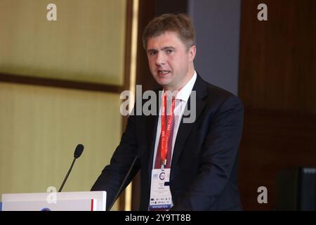 San Pietroburgo, Russia. 11 ottobre 2024. Gleb Pokatovich, primo vicedirettore generale della RSI durante la sessione plenaria del XXII Forum panrusso: "Pianificazione strategica nelle regioni e nelle città della Russia", che si svolge presso il Corinthia Hotel di San Pietroburgo. (Foto di Maksim Konstantinov/SOPA Images/Sipa USA) credito: SIPA USA/Alamy Live News Foto Stock