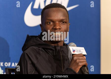 Chicago, Stati Uniti. 11 ottobre 2024. Chicago, USA, 11 ottobre 2024: Daniel Ebenyo, Kenya, parla ai media durante la conferenza stampa della maratona di Chicago, venerdì 11 ottobre 2024, all'Hilton Chicago, USA. (NESSUN USO COMMERCIALE) (Shaina Benhiyoun/SPP) credito: SPP Sport Press Photo. /Alamy Live News Foto Stock