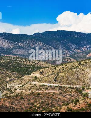 Splendide vedute della catena montuosa di Sacramento vicino ad Alamogorda, New Mexico Foto Stock