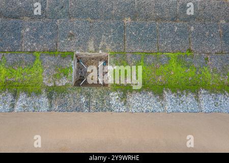 Sono previste importanti riparazioni per proteggere le pareti marittime di Filey da un ulteriore deterioramento Foto Stock